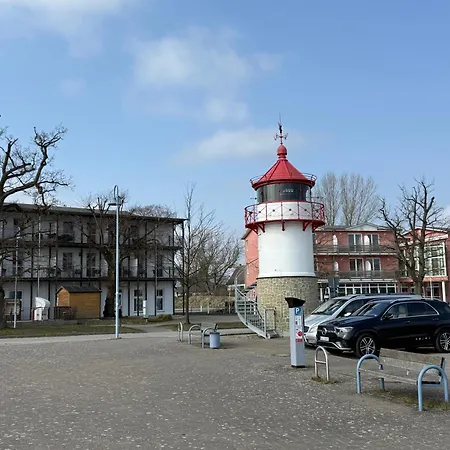 Appartement Maximus In Einem Mit 3 In Auf Ruegen Putbus